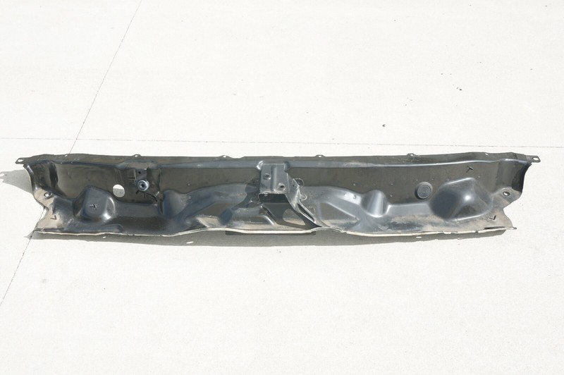 20-22 CADILLAC CT4OEM BLACKWING WINDSHIELD WIPER COWL COVER 84523344C TRIM