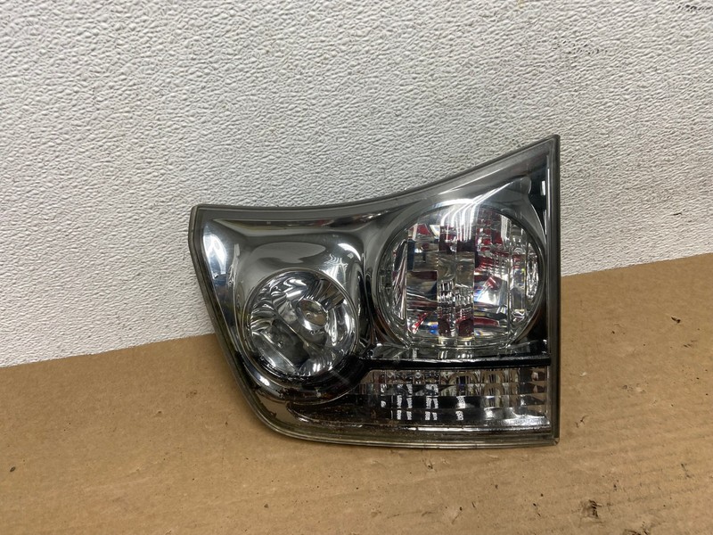 2004 to 2009 Lexus Rx350 RX330 Right Passenger Inner Tail Light OEM AD3949 LK