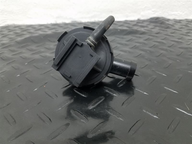 99-01 Chevrolet Silverado Check Valve On Pump Only OEM 12556070