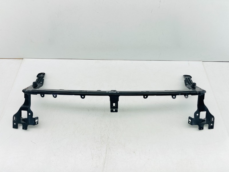 2018–2020 Buick Regal Front Front Bumper Fascia Center Support OEM 39077624