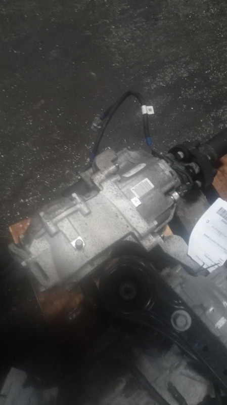 2020 Hyundai KONA Differential Carrier Assembly 4WD OEM 137K Miles Grey