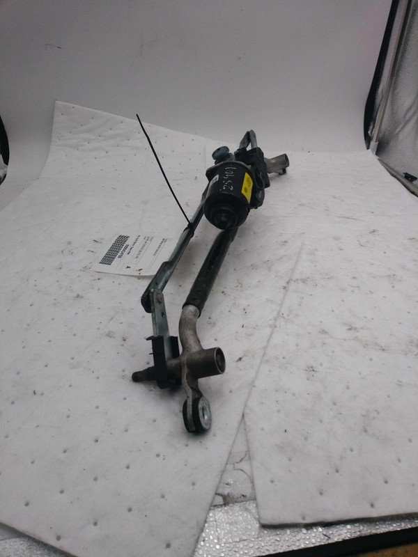 2022 Hyundai Palisade Wiper Motor OEM 98110G5000 Grey 91k Miles