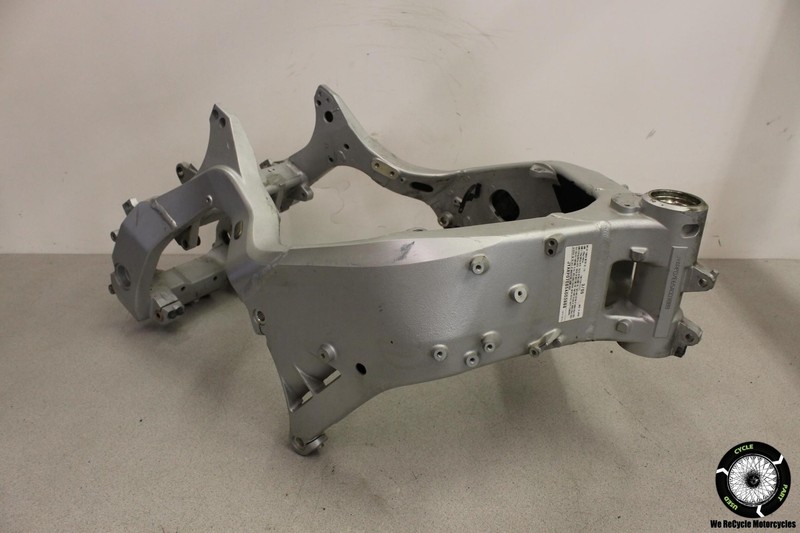 2005 Yamaha FJR1300 FRAME CHASSIS BODY MAIN FJR 1300 05