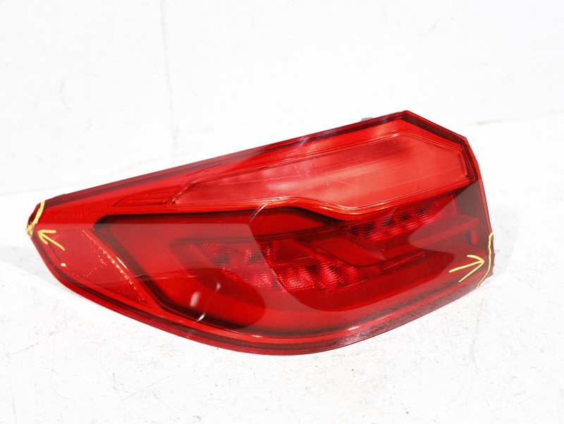 2017 - 2020 BMW 530i 540i G30 REAR LEFT SIDE OUTER TAILLIGHT LIGHT LAMP OEM