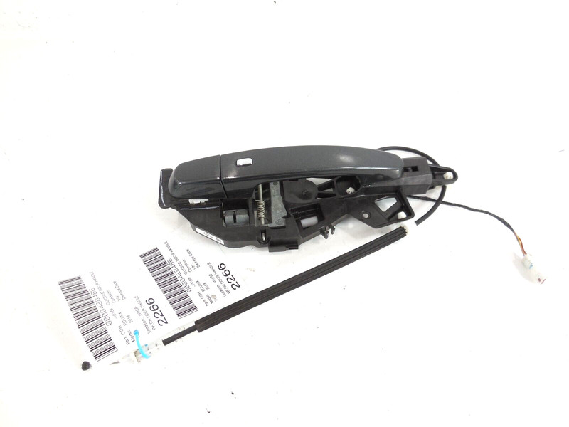 2018 2019 Chevrolet Equinox Front or Rear Exterior Outer Door Handle OEM