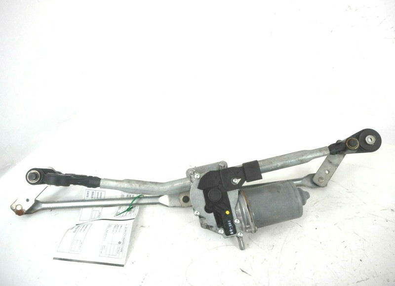 07-13 BMW X5 Windshield Wiper Transmission Linkage W/ Motor OEM