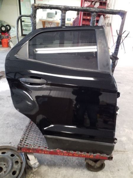 Passenger Rear Side Door With Privacy Tint Glass Fits 18-21 ECOSPORT 3171584