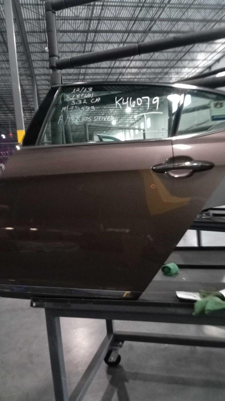 2014-2016 Kia Cadenza Left Door Brown OEM 175954, 97K Miles, Fits 4-Door