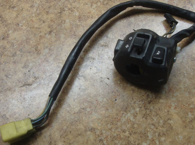 03 Suzuki GSX-R600 GSXR6 GSXR600 Left Switches Controls Lights Horn Turn Switch