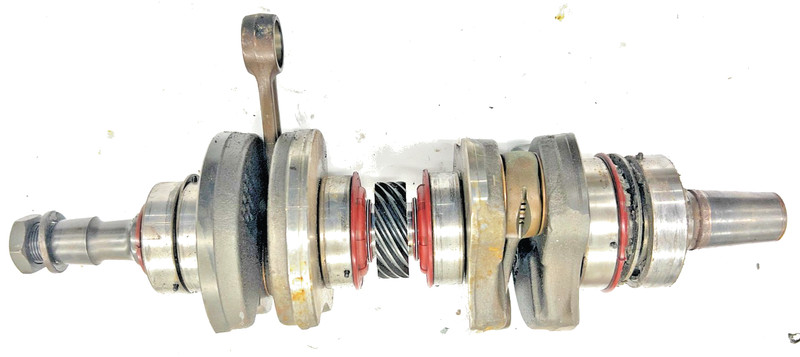 SKIDOO 2000+ LEGEND 600 MXZ 600 GRAND TOURING 600 SUMMIT 600 CRANKSHAFT CRANK