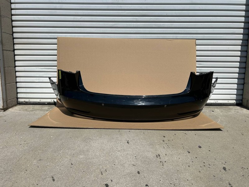 ✅2017-2023 Tesla Model 3 Rear Bumper Cover Black OEM /broken/scratches