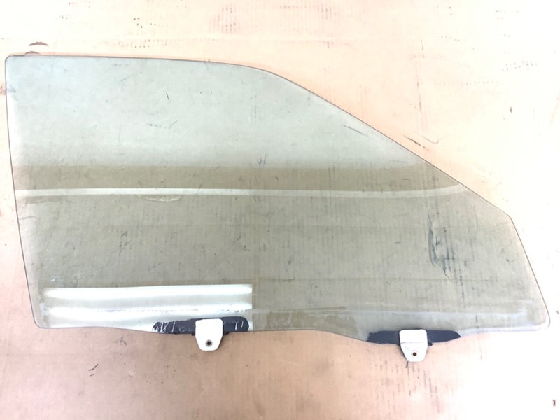 88-91 Civic 4Dr Sedan Right Front Door Glass Passenger Side Window Used OEM