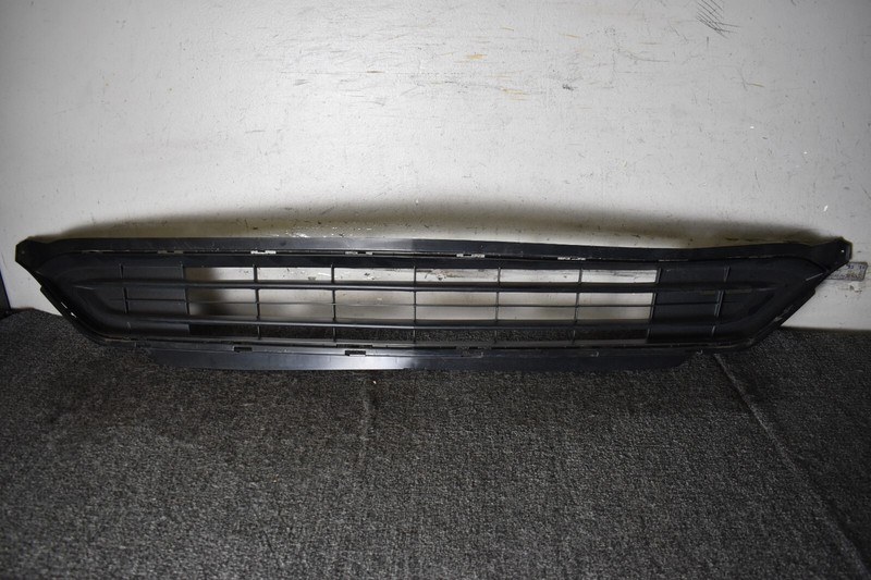 2022-2024 Acura MDX Lower Grille 71105-TYA-A00