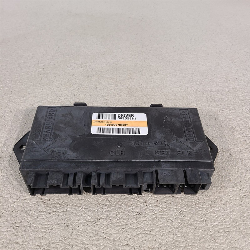 97-99 Corvette C5 Driver Side Door Control Module 09352881 Oem Aa7413