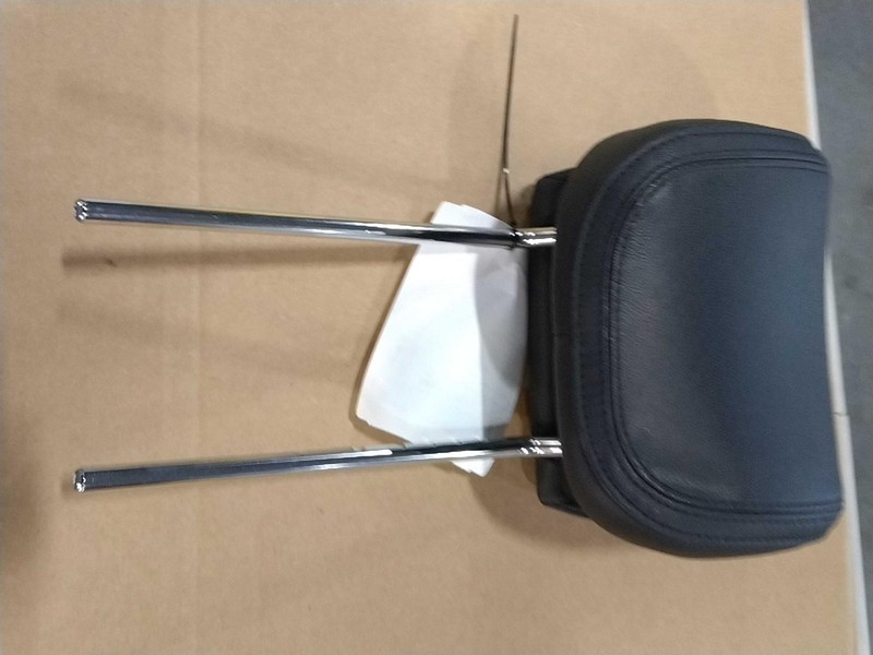 2015 KIA Cadenza White Headrest OEM Used 137K Miles - Fast Shipping