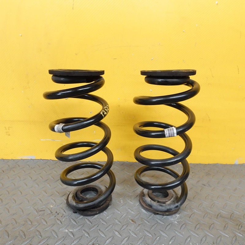 2019-2022 VOLVO XC40 REAR LEFT & RIGHT SIDE COIL SPRING OEM SET OF 2 31658700