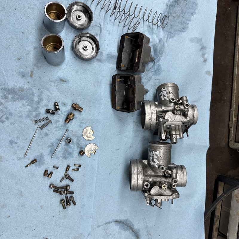 1990’s Polaris IndyXc ? 500 L/C Classic Snowmobile Mikuni Carburetors 38mm