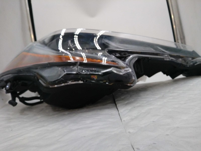 Used Right Headlight Assembly fits: 2022 Toyota Corolla Sedan North America buil