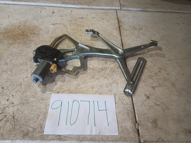 98-05 Mercedes W163 ML500 ML320 Front Left Side Window Regulator Motor OEM