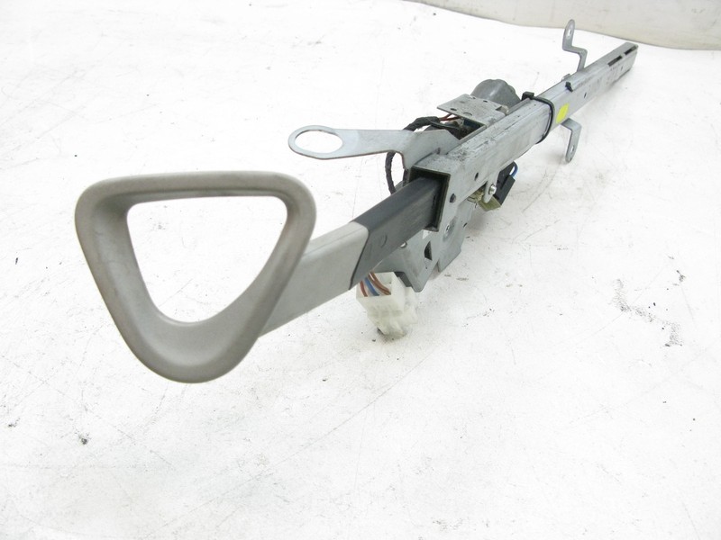 03-09 MERCEDES W209 CLK500 CLK320 CLK550 FRONT SEAT BELT FEEDER PASS RIGHT 117