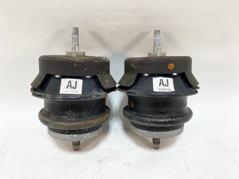 14-23 INFINITI Q50 Q60 3.0L FRONT LH & RH ENGINE MOUNT BRACKET INSULATOR SET OEM