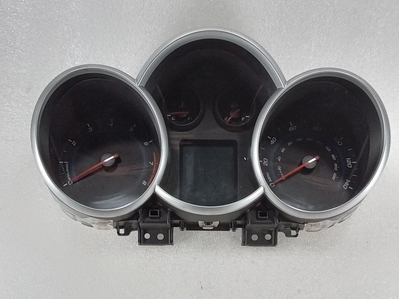 2013-2014 Chevrolet Cruze 7251 Speedometer Gauge Cluster MPH Black 95129378