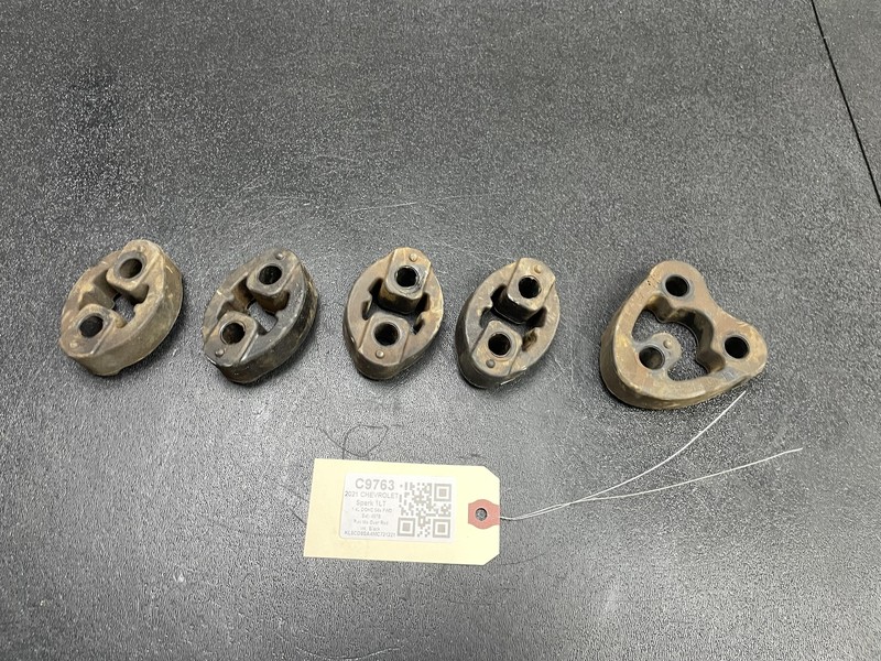 5PC Exhaust Pipe Hanger 2021 Chevrolet Spark 94550351 2016 2017 2018 2019 - 2022