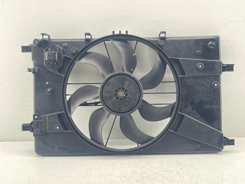 2016-2019 BUICK CASCADA Electric Cooling Motor Fan Assembly 16470880 OEM