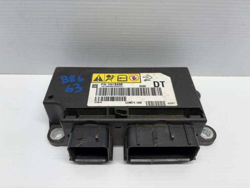 11-14 Escalade Silverado Tahoe Yukon GM Restraint Control Module BCM 13578408