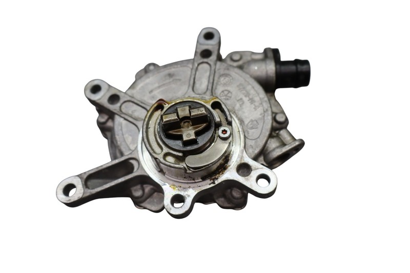 12-18 Mercedes W212 E350 SLK350 Engine Motor Brake Vacuum Pump 2762300065 Oem