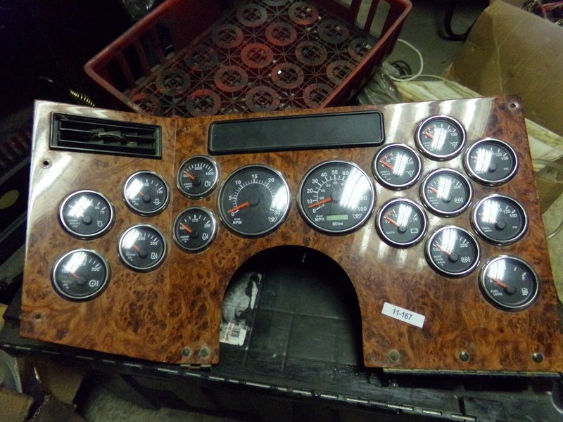 Freightliner 16-Gauge Instrument Dash Panel Cluster 06-61864-001 *FREE SHIPPING*