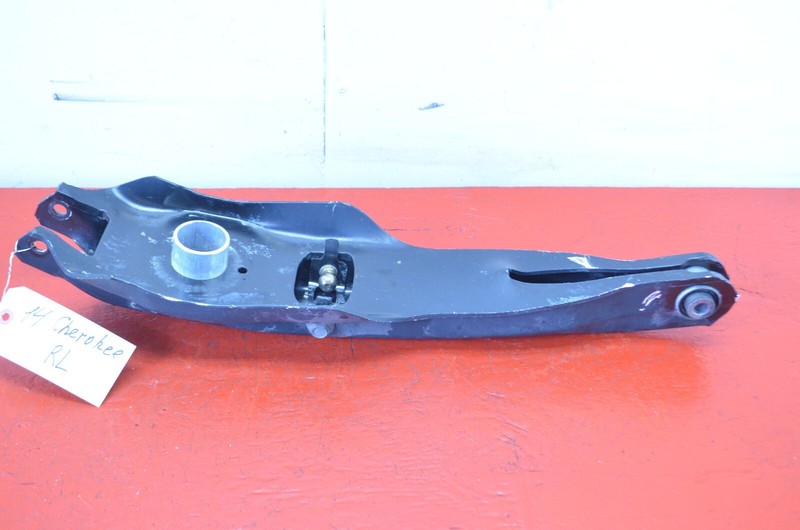 14-20 JEEP CHEROKEE REAR LEFT DRIVER LOWER CONTROL ARM OEM