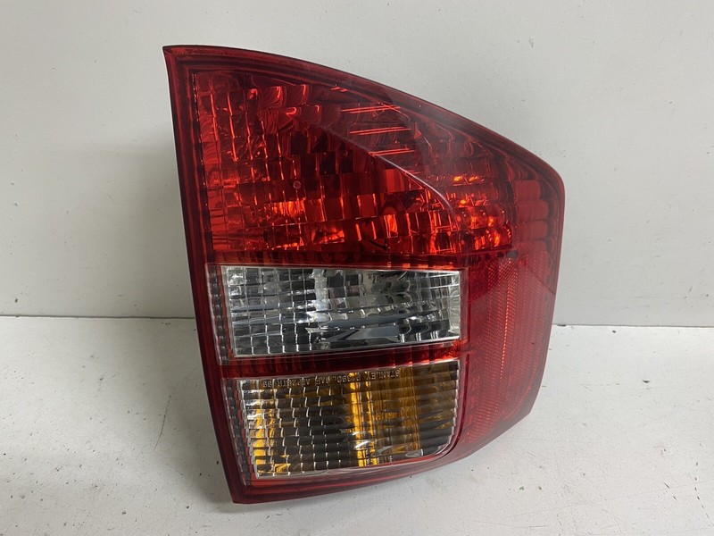 2002-2004 Isuzu Axiom Left Driver Tail Light Brake Lamp Taillight Taillamp Oem