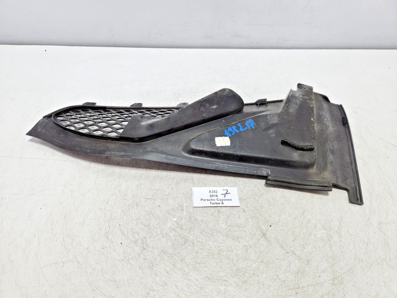 ✅15-18 OEM Porsche Cayenne Turbo 958 Front Right Windshield Cowl Vent Trim Panel