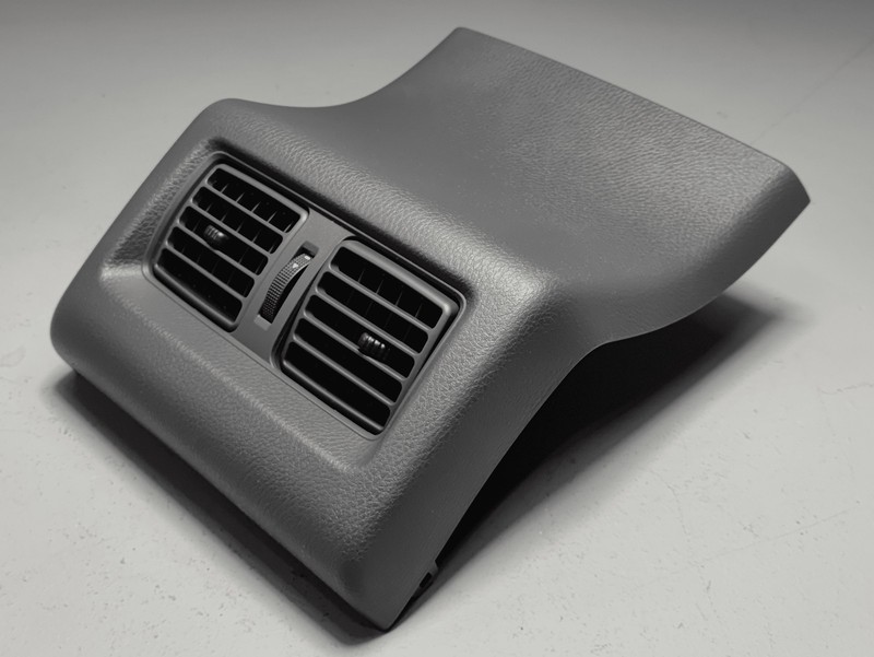2018-2024 TOYOTA CAMRY XSE REAR CENTER CONSOLE TRIM COVER W/ AIR VENT GRILL OEM