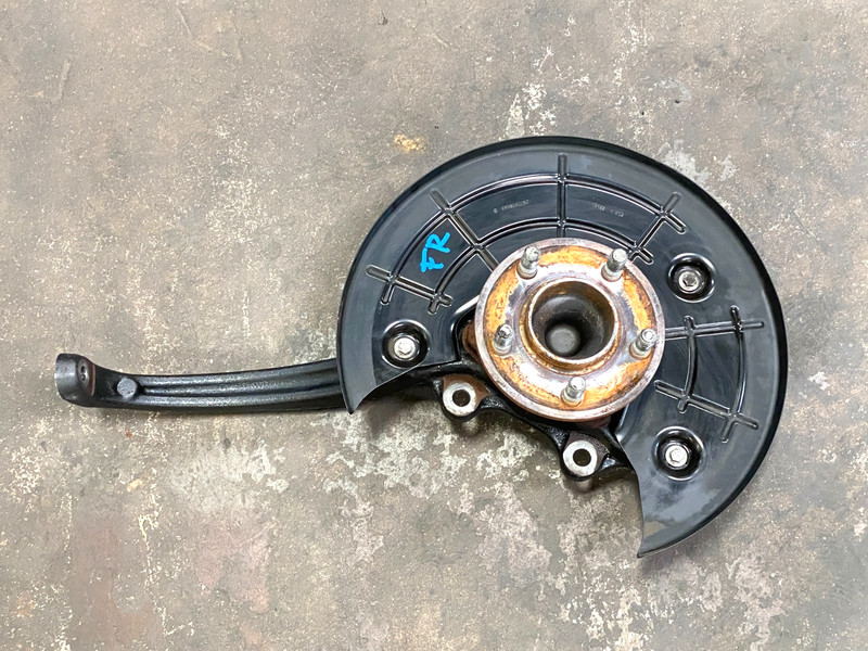 15-22 CHRYSLER 300 RWD FRONT RIGHT SIDE SPINDLE KNUCKLE WHEEL HUB OEM #A0.20