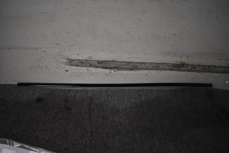 2009-2018 MERCEDES BENZ G550 BASE LEFT TRIM MOLDING FACTORY OEM