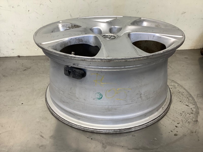 05-08 Acura RL alloy wheel , rim 17x8 Used OEM
