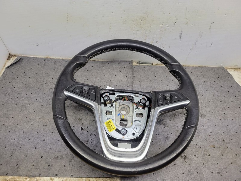 ENCORE 2019 Steering Wheel 1705094
