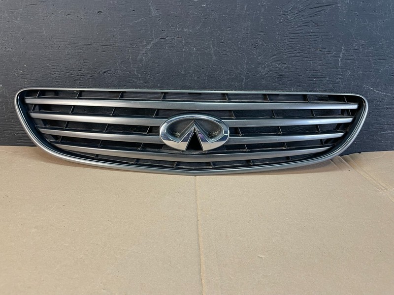 2002 2003 2004 Infiniti I35 Sedan Front Upper Grill Grille Oem AD8315 DG