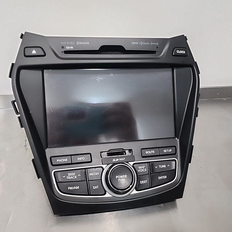 2013 - 2016 Hyundai Santa Fe Navigation CD Player Radio Receiver w/ Display OEM
