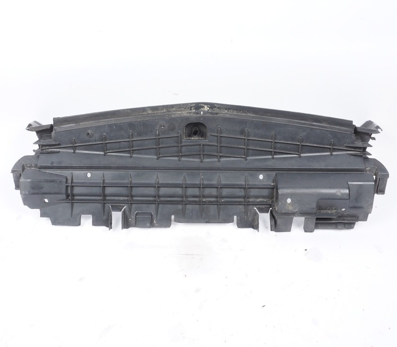 08-14 Mercedes W204 C300 C350Lower Radiator Support Baffle 2045050330 OEM