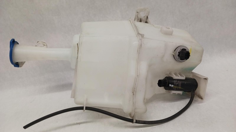19-'24 KIA FORTE Sedan Washer Bottle reservoir w/pump OEM 1 Year Wnty!