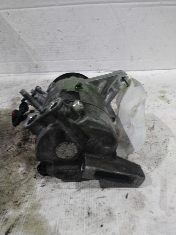 2021 Chevrolet Traverse A/C Compressor OEM 84338709 30K Miles White