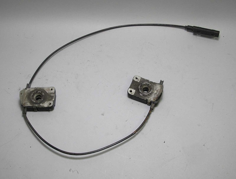 BMW E46 3-Series Front Hood Bonnet Lower Latches Catches w Cables 1999-2006 USED