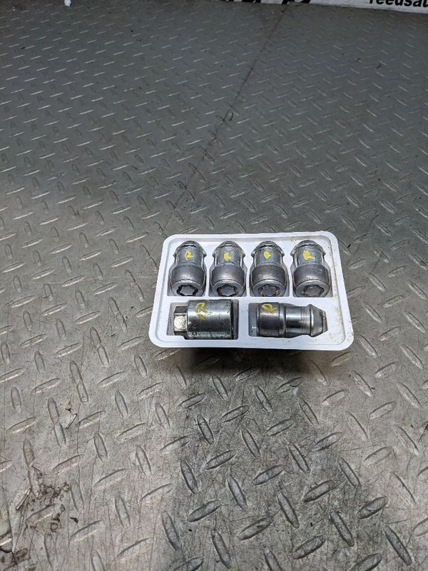 Factory Mopar Locking Lug Nut Set for 2018-2025 Jeep Gladiator Wrangler1181556