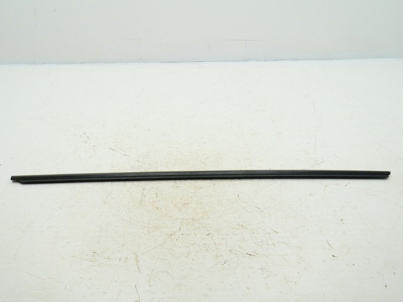 2005-2007 Infiniti G35 Coupe Right Door Weather Strip Seal RH OEM 80820AM810
