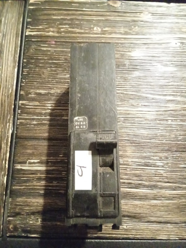 Square D Type QIL 100Amp 2 Pole Circuit Breaker (Damage) *Free Shipping *