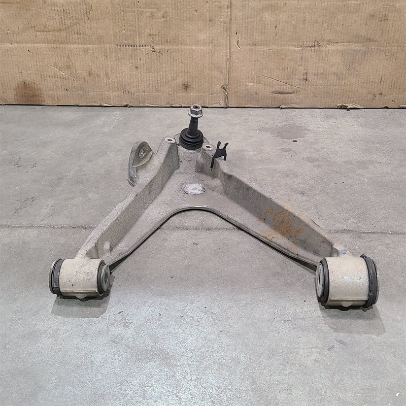 97-04 Corvette C5 Passenger Front Lower Control Arm RH Front Aa7287