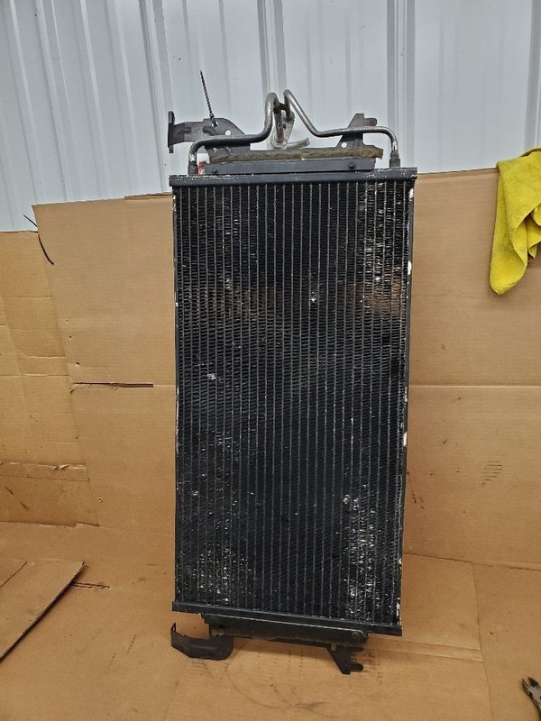 AC Condenser Fits 96-02 ELDORADO 275948